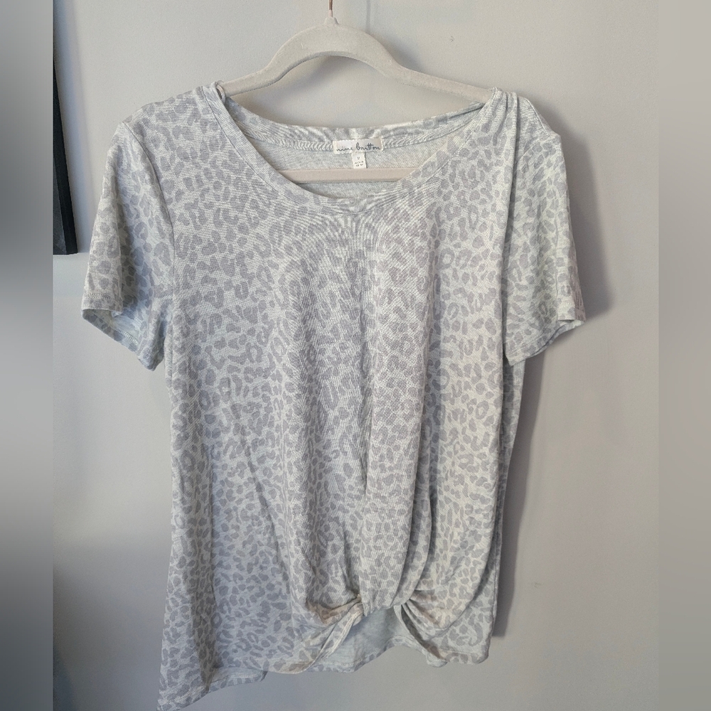 Nine Britton Light Gray Animal Print Knot Front Tee